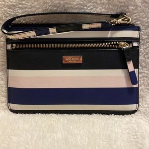 Authentic Kate Spade Wristlet